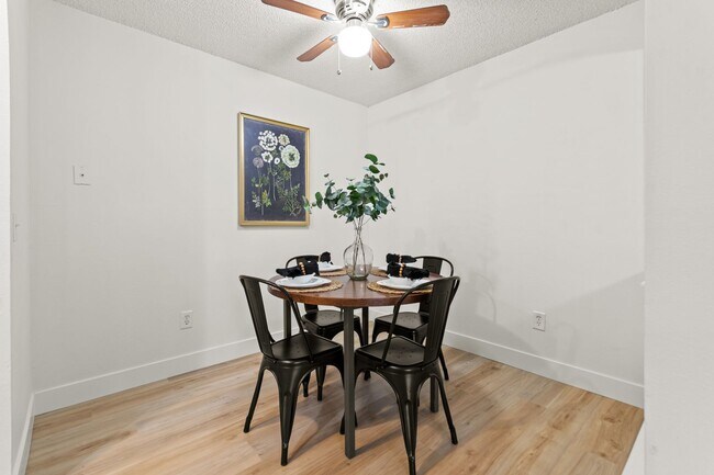Photo - Cozy Modern 2-Bedroom Condo with Private B...