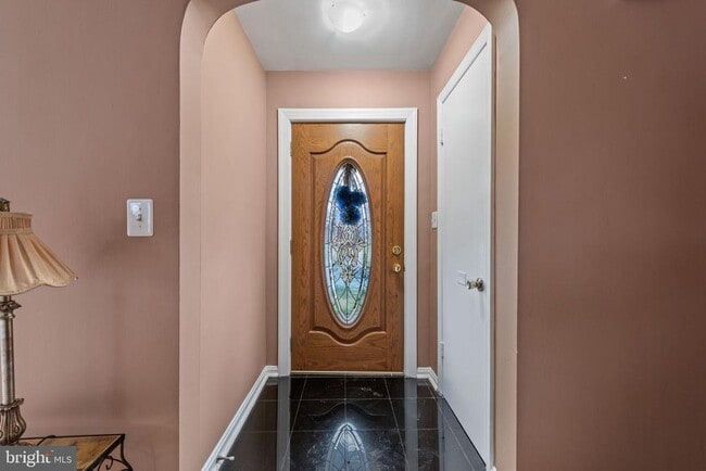 Photo - 6304 Kirby Rd