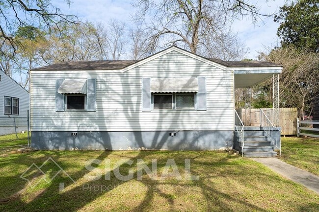 Photo - 5836 Court Q