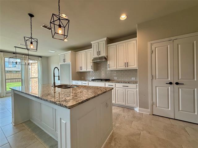 Photo - 509 Lomax Ln