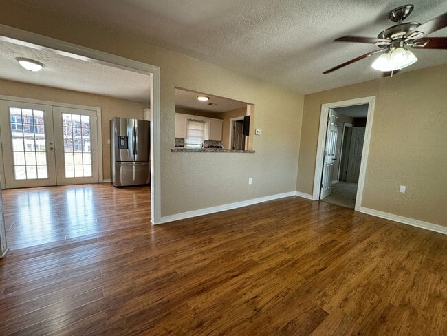 Photo - 3432 NW Lincoln Ave