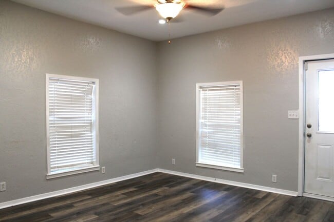 Photo - 1125 N Ollie St