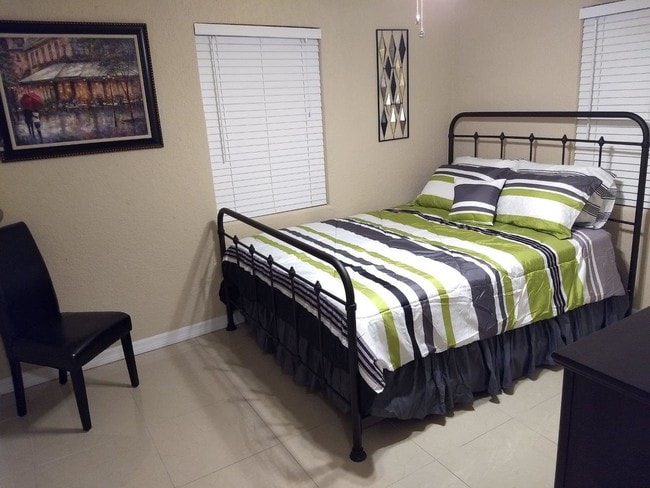 Bedroom 1 - 2512 Musselwhite Ave Unit 1