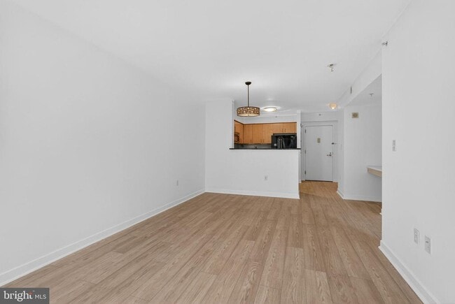 Photo - 1000 New Jersey Ave SE Unit 609
