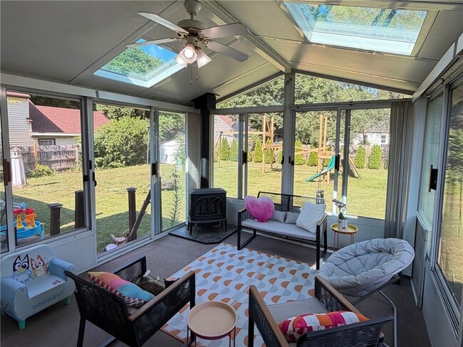 Photo - 1060 Pixley Rd