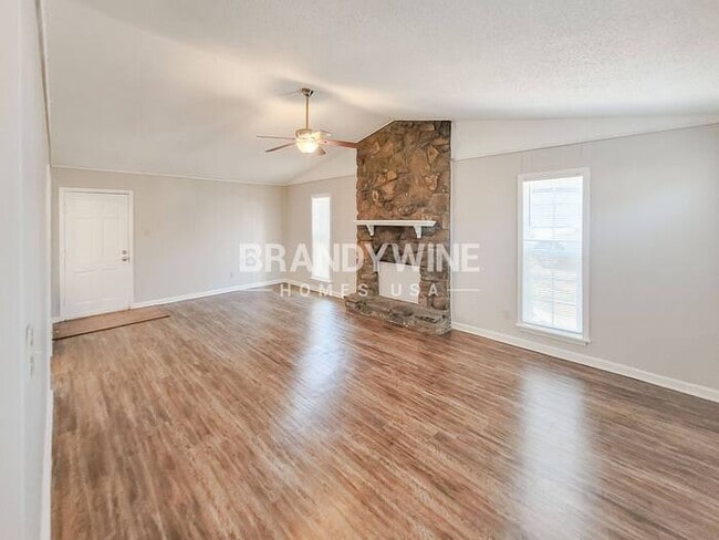 Photo - 6395 Golden Park Dr