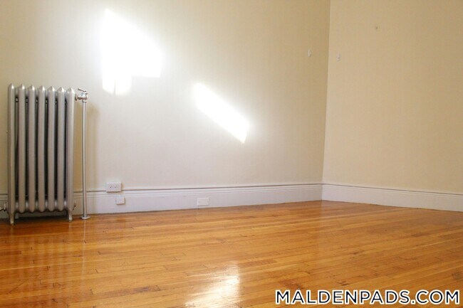 Photo - 86 Maple St Unit 2