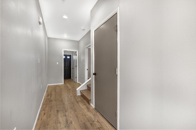 Photo - 710 W Walnut St