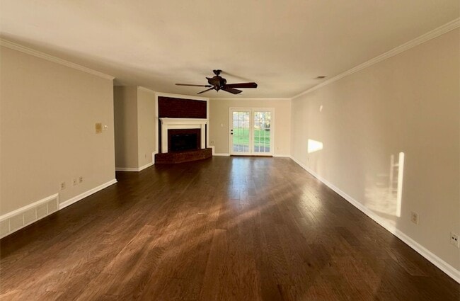 Photo - 8859 Chimneyrock Blvd.