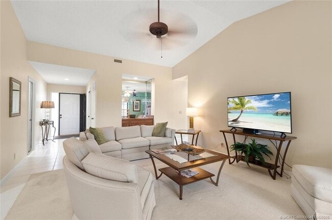 Building Photo - 4004 SW Osprey Creek Way Rental