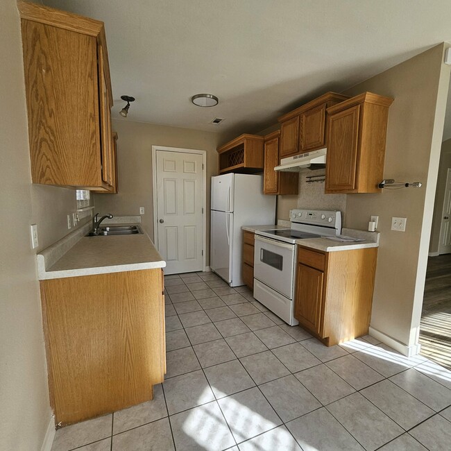 Photo - 2505 SW Choctaw St