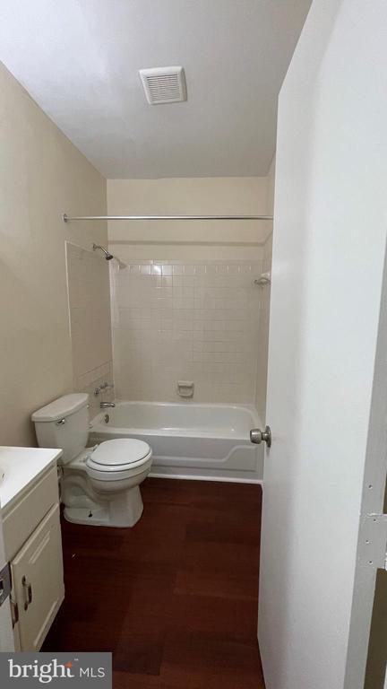 Photo - 1423 W Fayette St