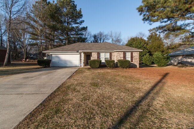 Building Photo - 123 Ann Bradley Dr