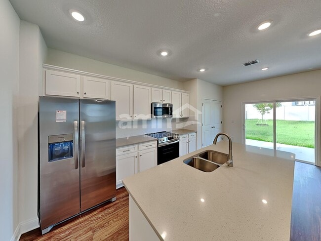194 Onate Cir