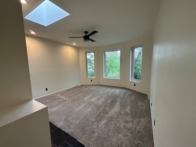 Photo - 561 Laurel Ave Unit #6