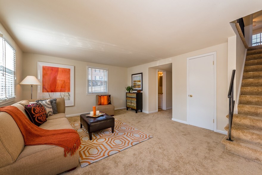 Longview Apartments For Rent in Woodbridge, VA