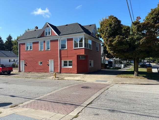 Building Photo - 330-32 PARADE Unit #2 Rental