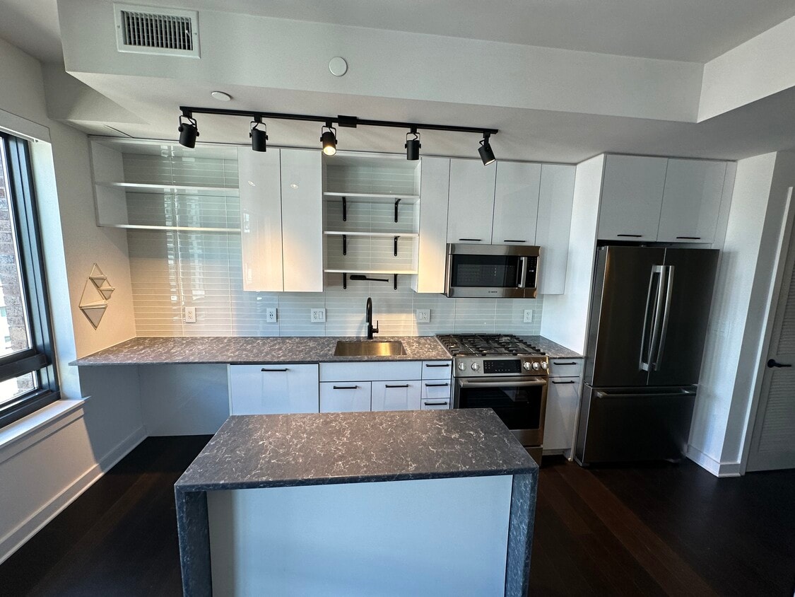 Photo - 70 N St SE (Washington, DC)
