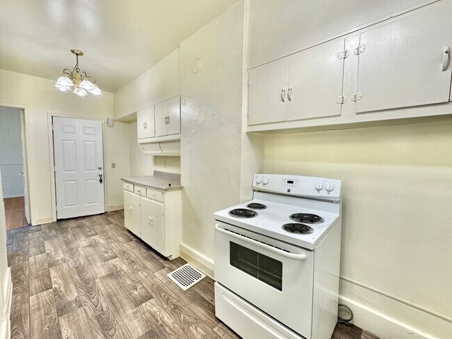 Photo - 255 S Jackson St Unidad 1