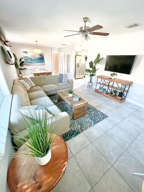 Photo - 325 SW 4th Ave