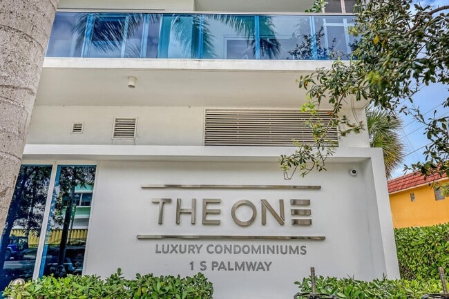 Building Photo - 1 S Palmway Unit 204