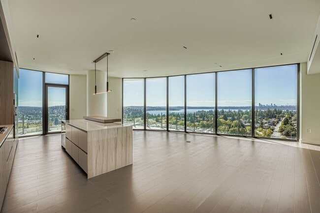 Building Photo - Avenue Estates Condominiums ~ Downtown Bel...