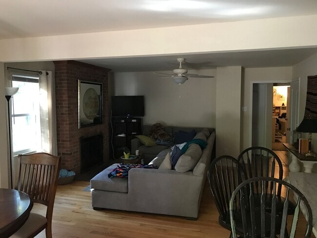 Photo - 445 McCauley St Unit 445-200