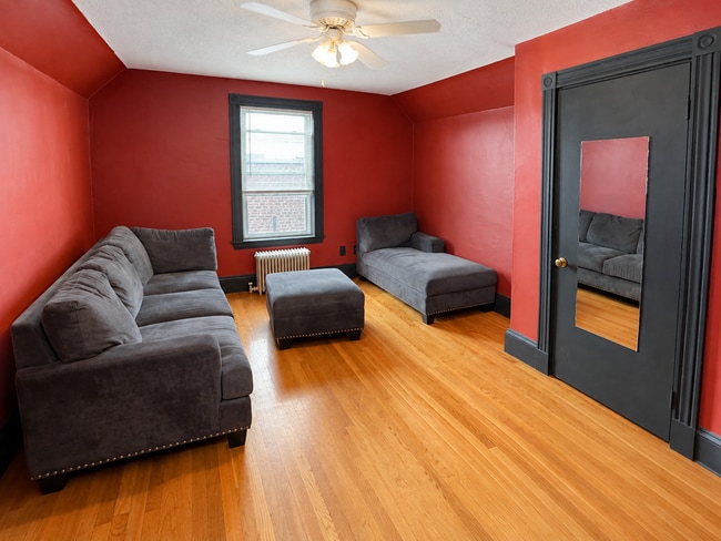 484 Main St Unidad 3