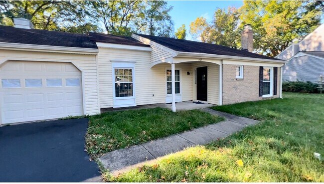 Photo - Fantastic 3 Bed 2 Bath Home Sitting On A S...