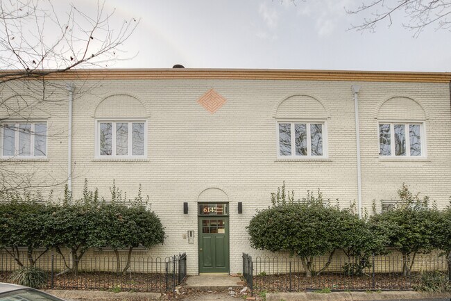 614 Elliott St NE Unit 2C