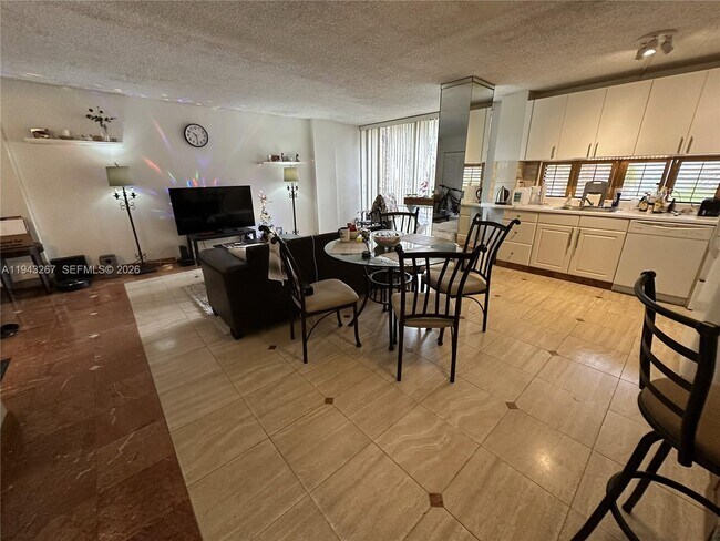 Photo - 17021 N Bay Rd Unit 116