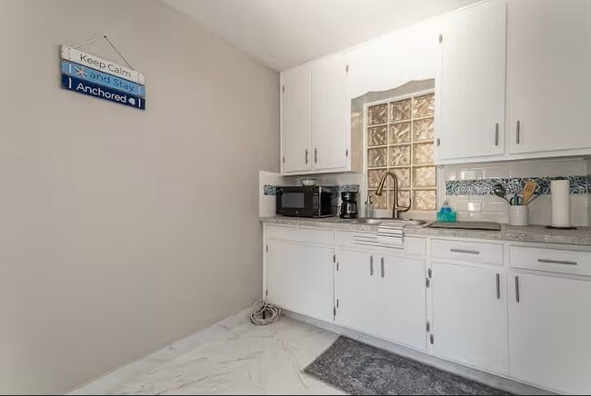 201 3rd St Unit 6
