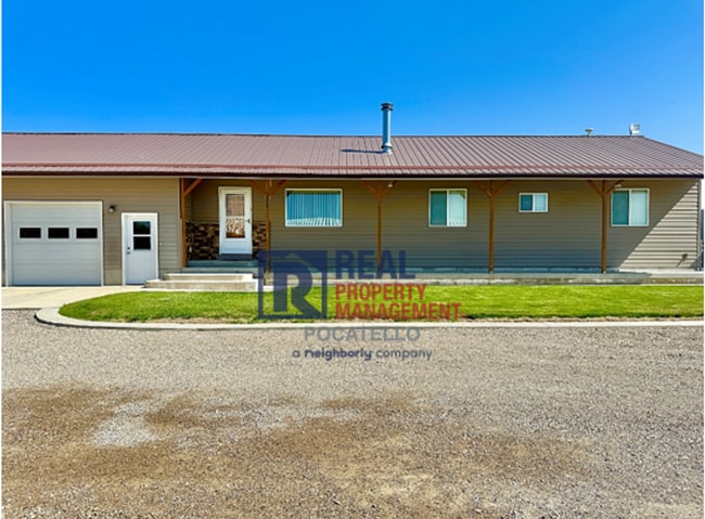 Building Photo - 13355 N Dekay Rd Unit Upstairs