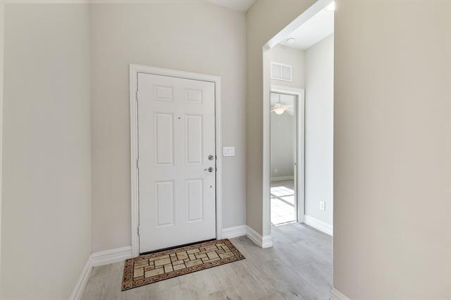 Photo - 2213 Olivia Ln