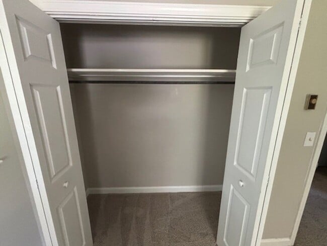 Photo - 1529 Old Central Rd Unit B