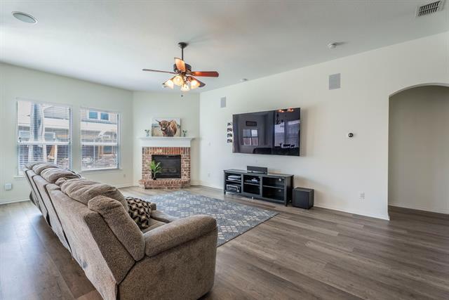 Photo - 1404 Kittyhawk Dr