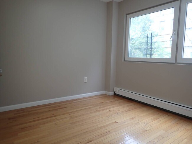 Photo - 1174 Sherman Ave Unit 3