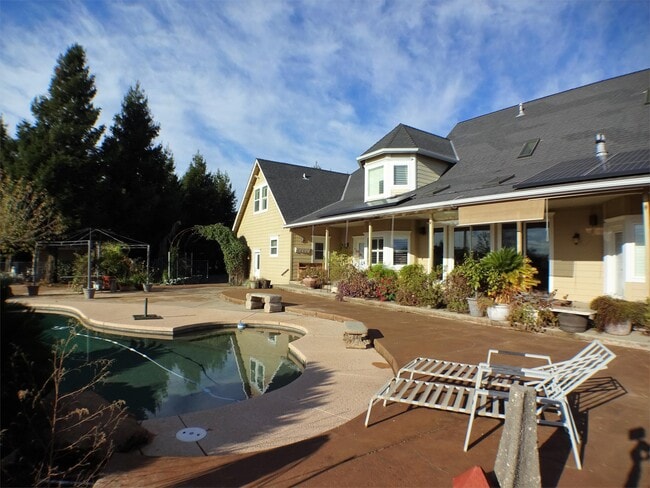 Photo - 3539 Rodgers Ave