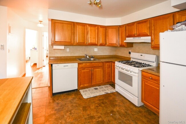 Photo - 212-72-212-16 16th Ave