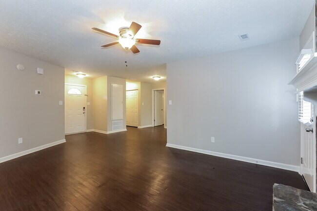 Photo - 6112 Chaseland Rd