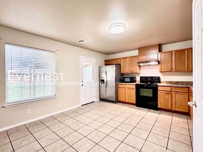 14725 S Fern Pl