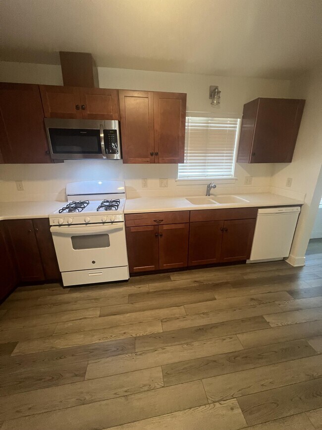 Photo - 1023 E Meadowbrook Ave