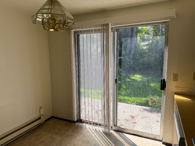 Photo - 950 SW Harrier Cir Unit 2