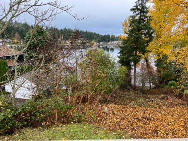 Photo - 12 Lake Louise Dr SW