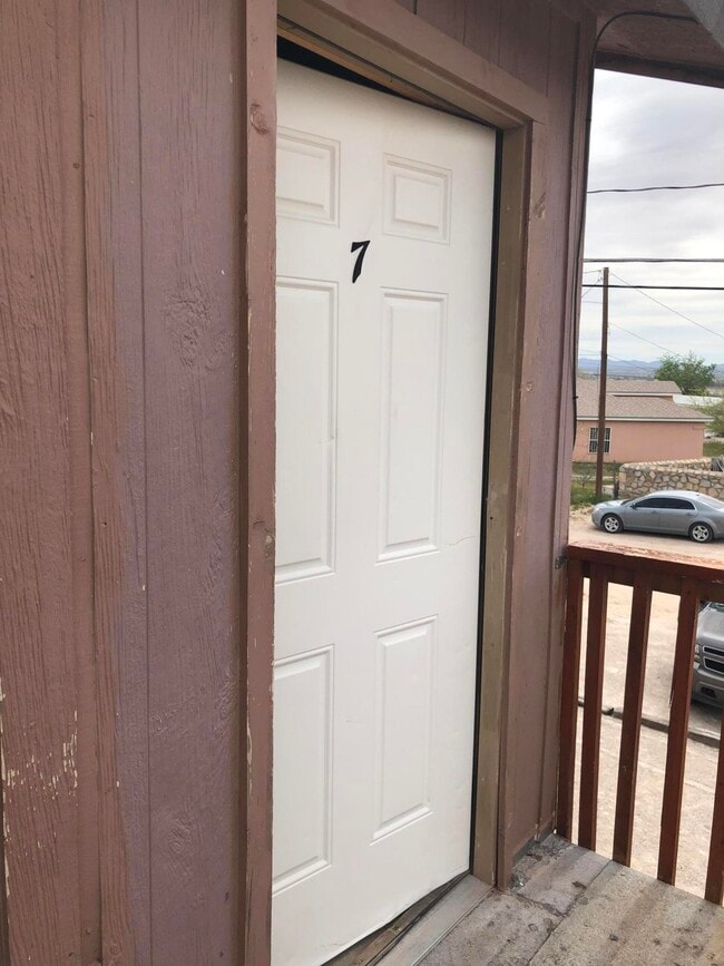 Photo - 1654 Exeter Dr Apartment Unit 7