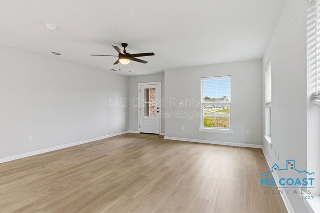 Photo - 14320 Southern Maple Ave