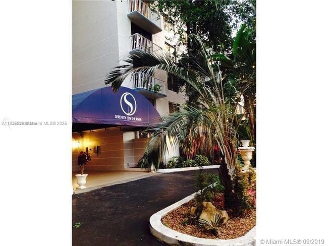 Photo - 1740 NW N River Dr Unit 229
