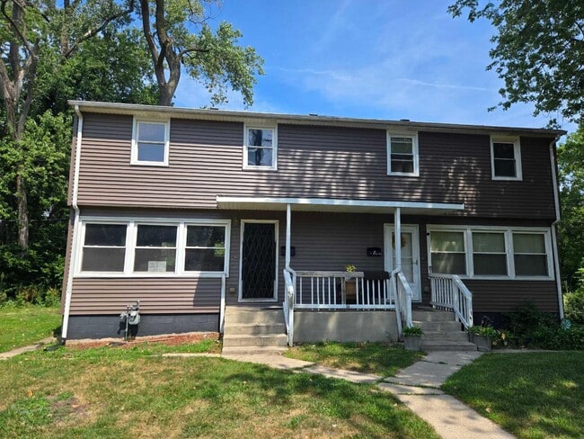 Building Photo - 3622-28 E 9th Ave Rental