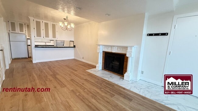 Photo - 250 S Elizabeth St