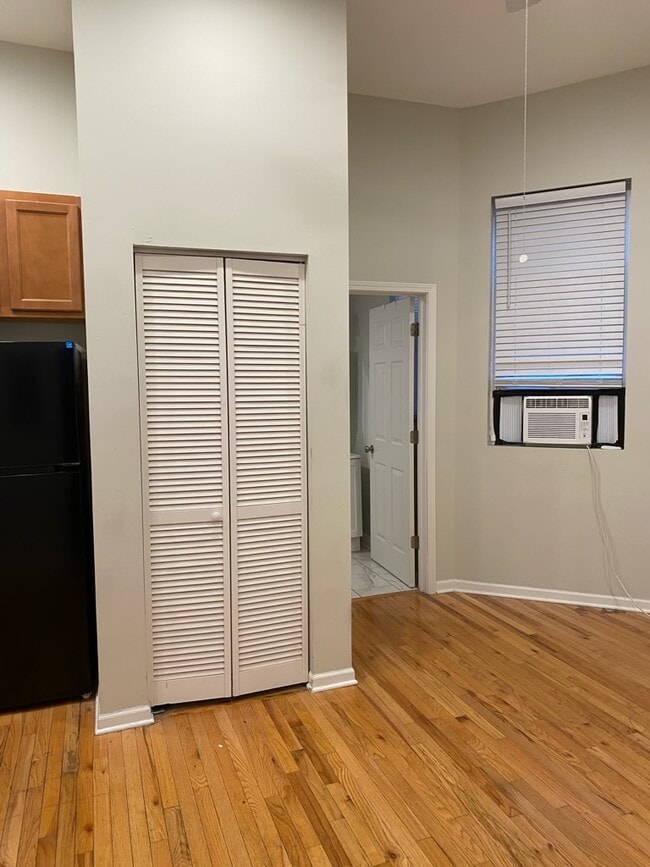 Photo - 2712 W North Ave Unit 2B